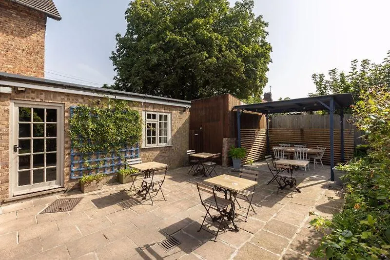 בית הארחה West Heslerton 	The Dawnay Arms